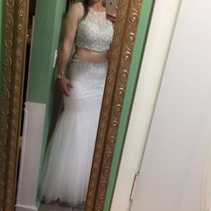 2 peace pro/wedding dress 👗 women’s size 6